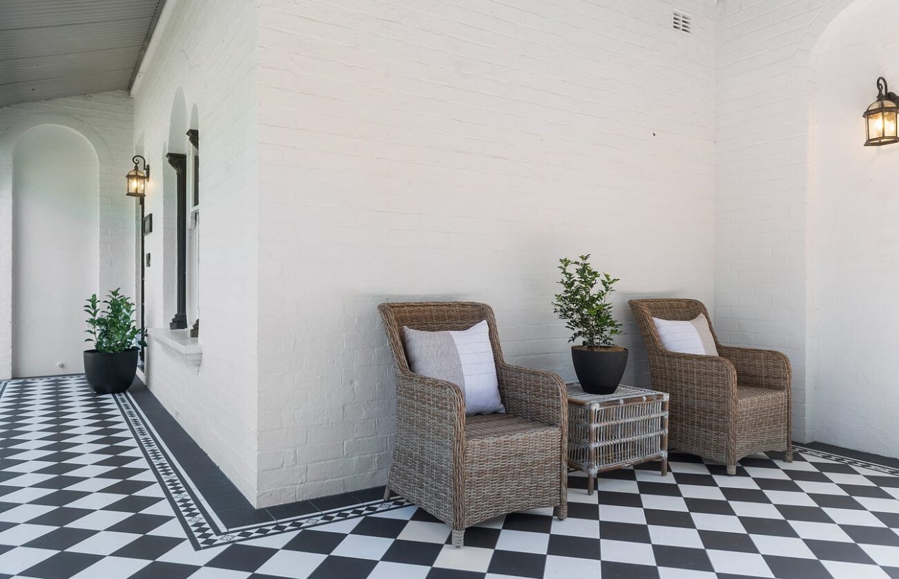 Classic Traditional property styling 10