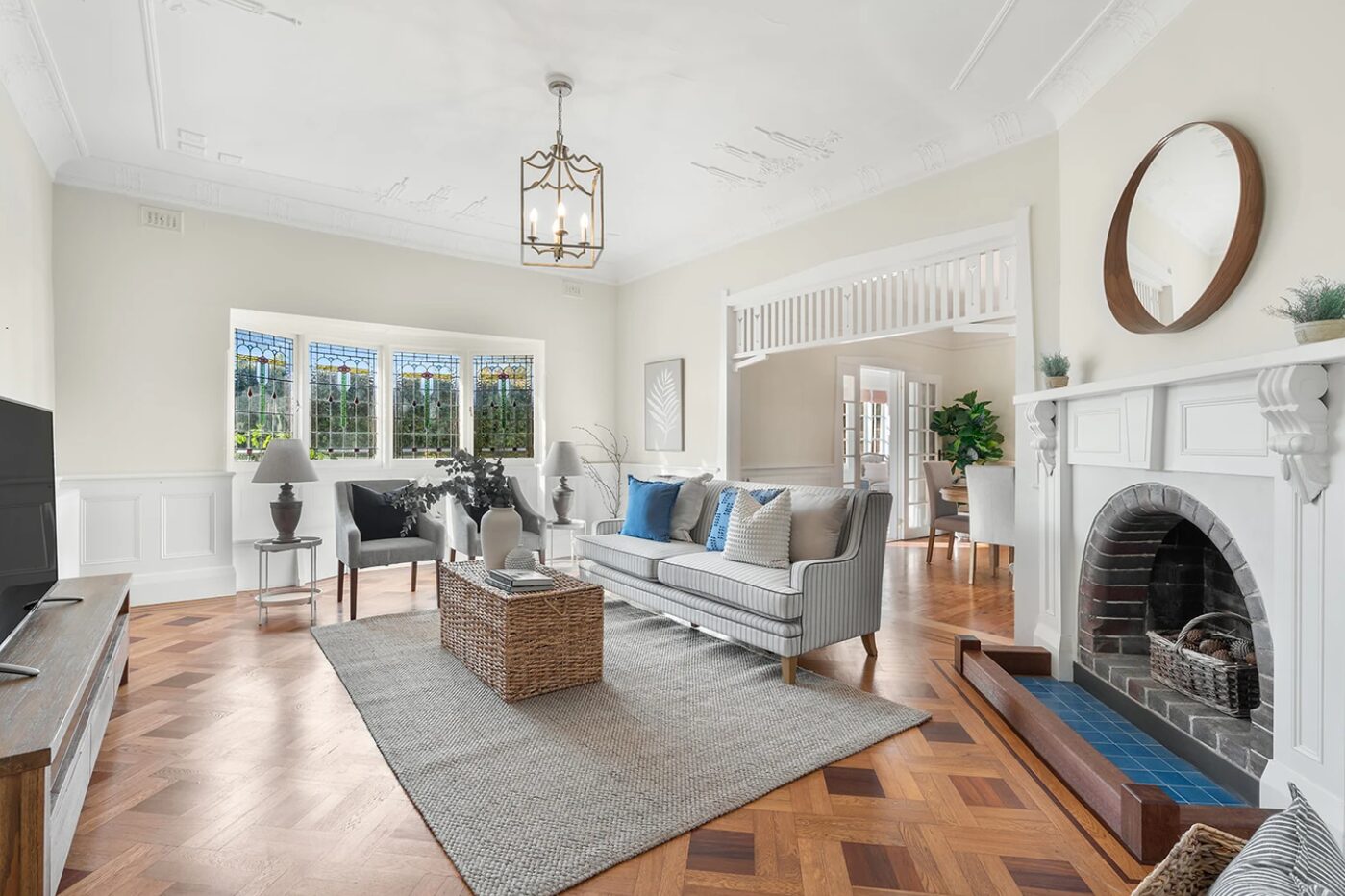 Classic Traditional property styling 20